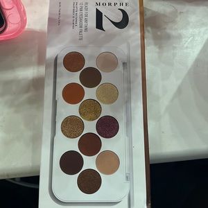 Brand new Morphe 2 eyeshadow palette